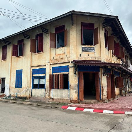 Via Thakhek Hostel & Cafe Esterno foto