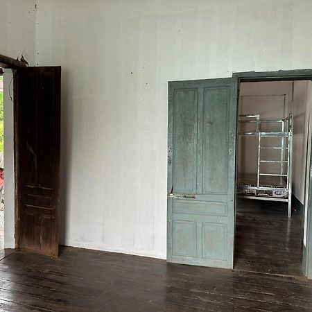 Via Thakhek Hostel & Cafe Esterno foto
